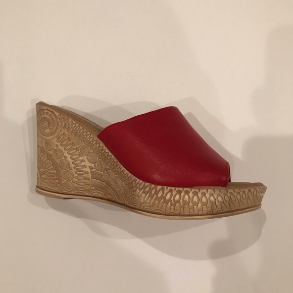 red wedge sandals size 6